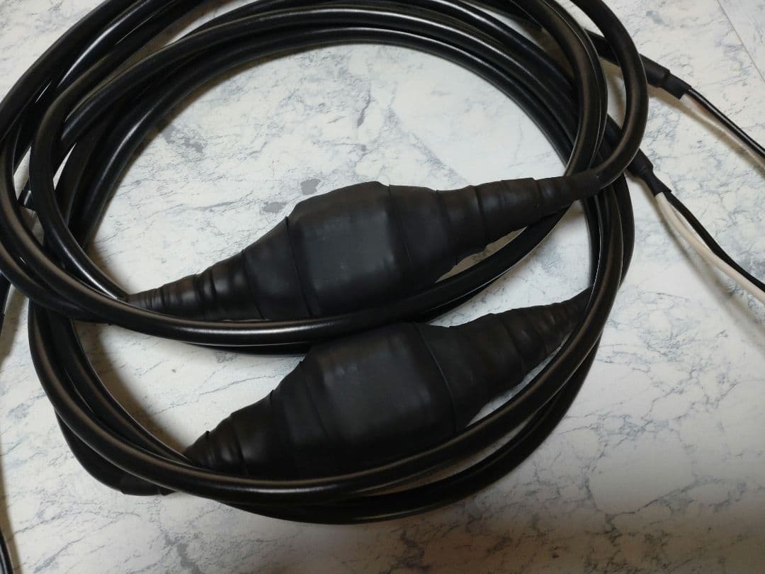 【最新作】1000段式カタパルト　スピーカーケーブル　2mペア　端末切りっぱなし