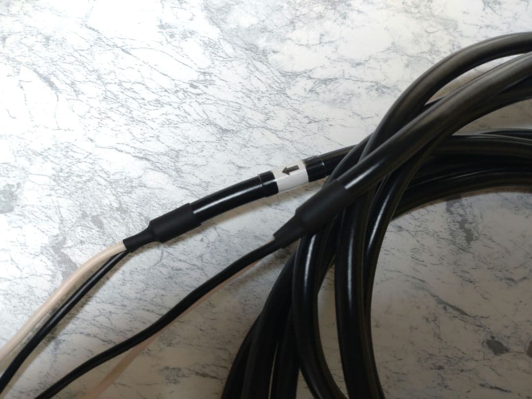 【最新作】1000段式カタパルト　スピーカーケーブル　2mペア　端末切りっぱなし