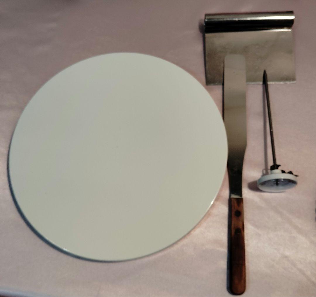 貝印　メランジュールロボ スタンドミキサー　おまけ付きスケッパー　タルト型