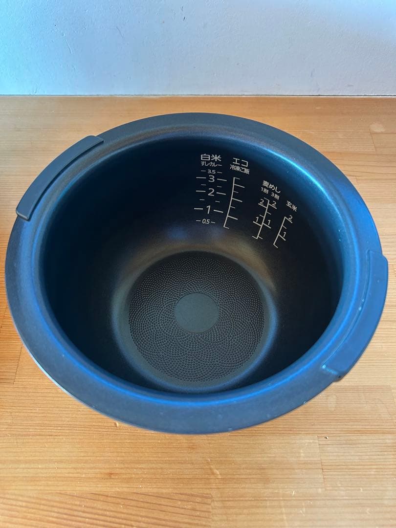 タイガー炊飯器　ご泡火炊き JPD-G060 2023年製