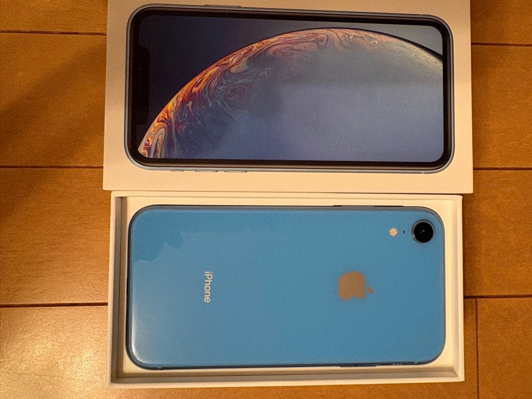 美品⭐︎iPhone XR 128GB SIMブルー　iFaceカバー付き！