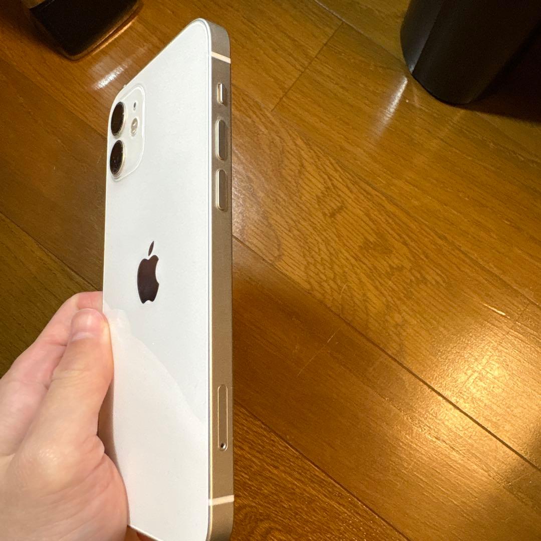 iPhone12 64GB ホワイト