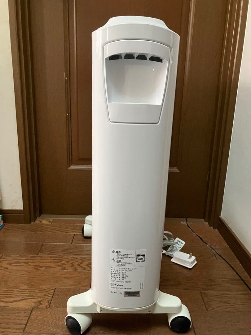 美品　デロンギ オイルヒーター RHJ65L0915  数回使用