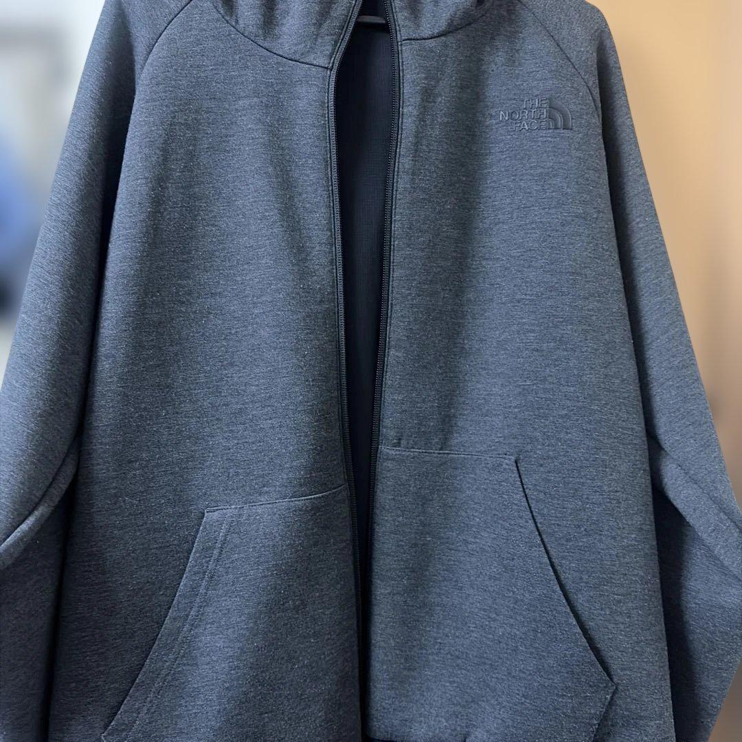 オススメ品 THE NORTH FACE リバーシブル テックエアーフーディ