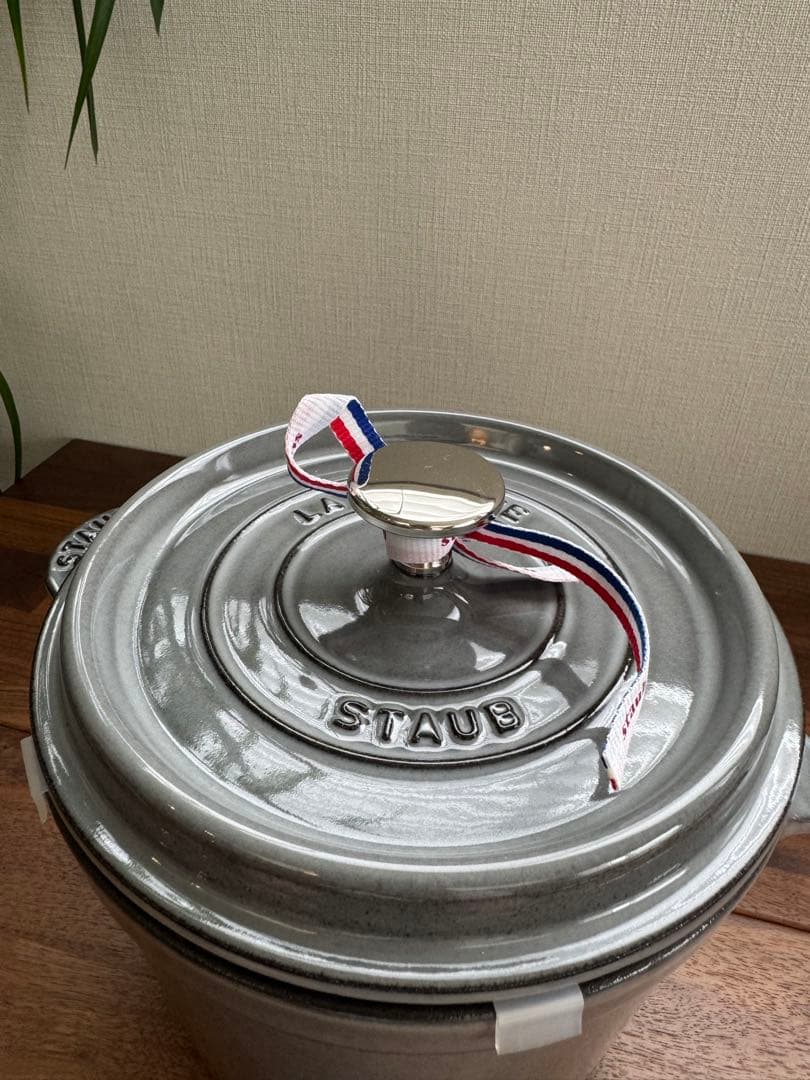 いずぴい様用【新品未使用】STAUB スープポット18cm