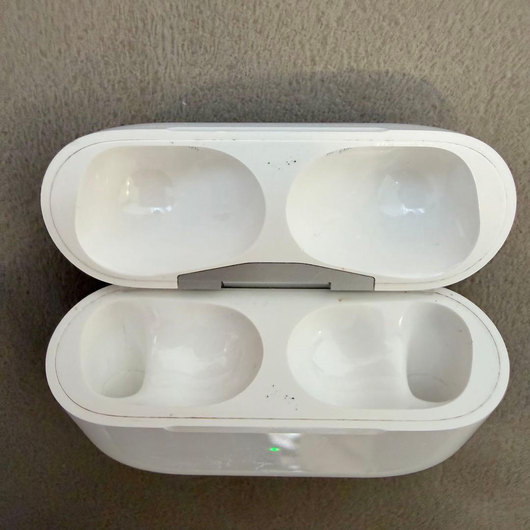 Apple AirPods Pro 第2世代 Lightning充電ケース付き