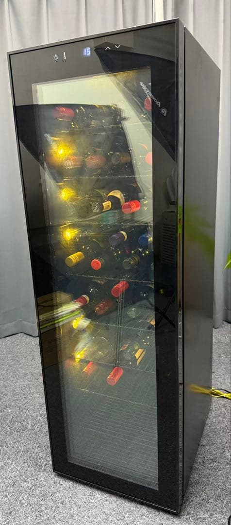 ワインセラー　訳あり品新品　37本入り