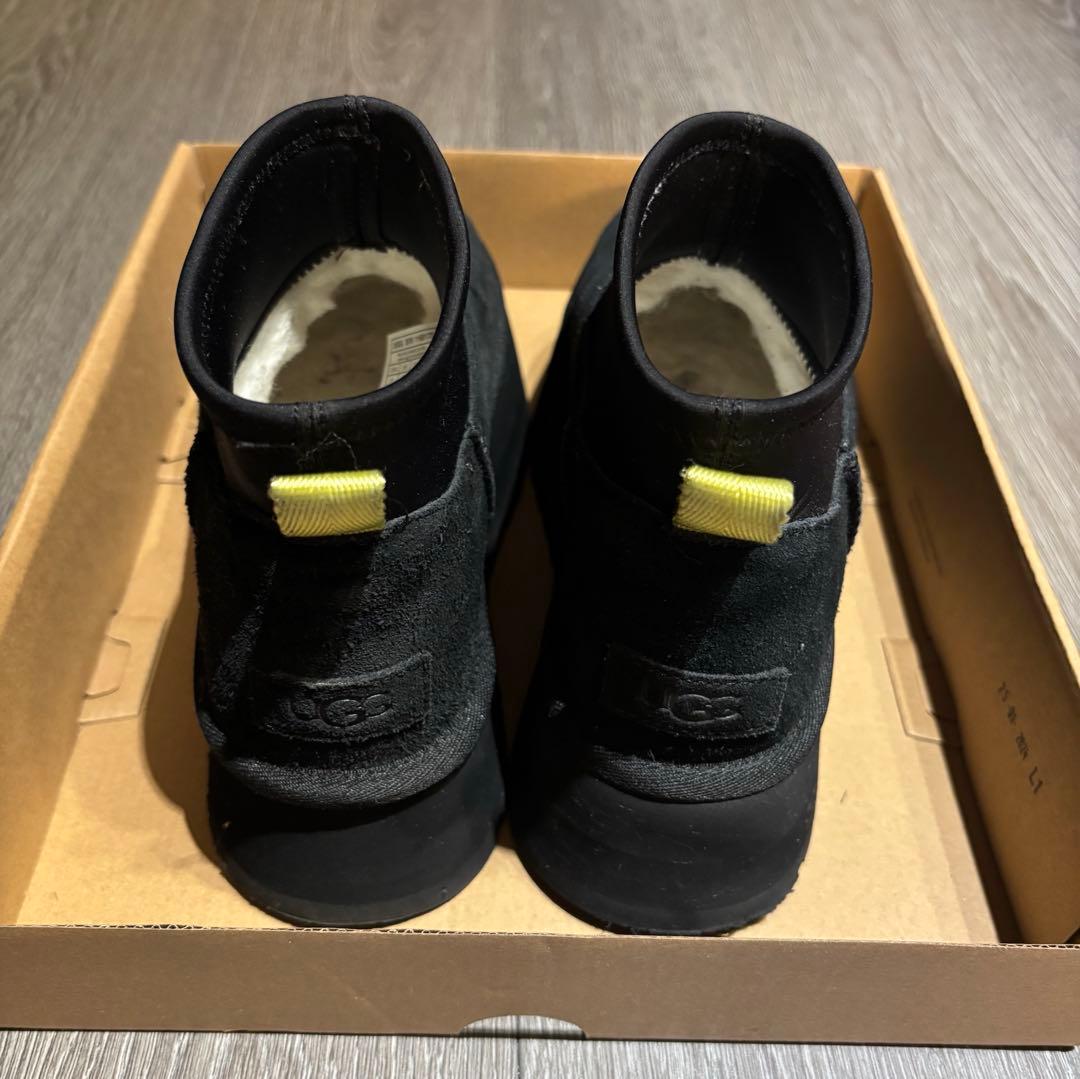 【UGG】CLASSIC MINI DIPPER