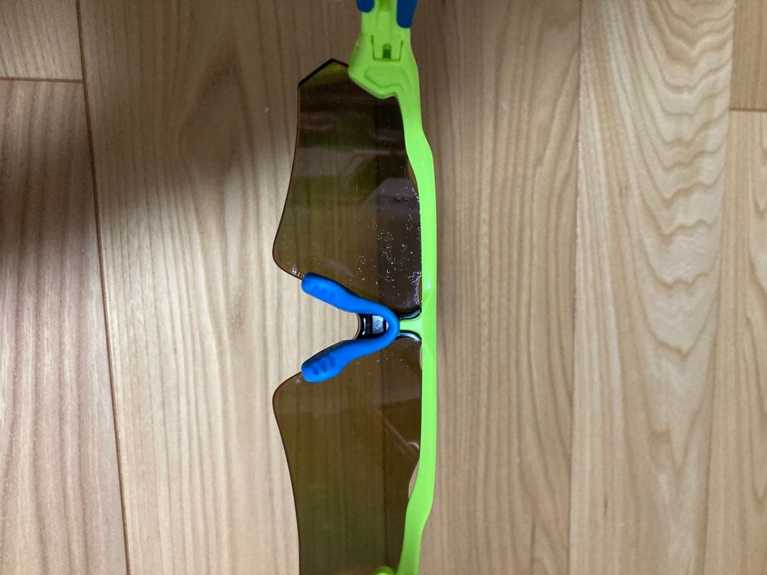 Oakley Custom サングラス ネオンイエロー/ブルー