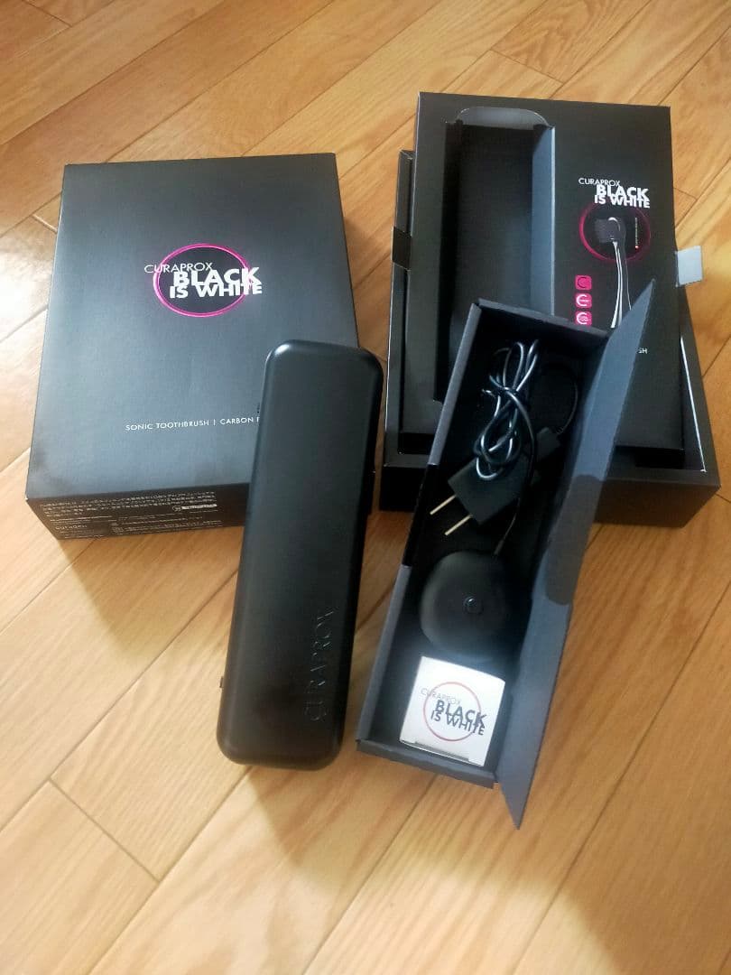 【☆状態良好☆】CURAPROX BLACK IS WHITE 　電動歯ブラシ
