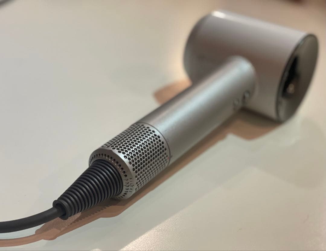 Dyson Supersonic ヘアドライヤー ホワイト 美品