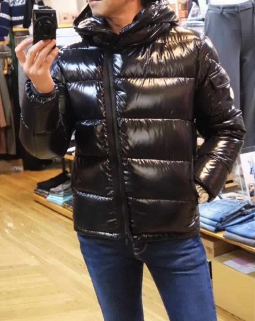 美品■MONCLER ブラック ダウンジャケット NEUVIC 0 メンズS