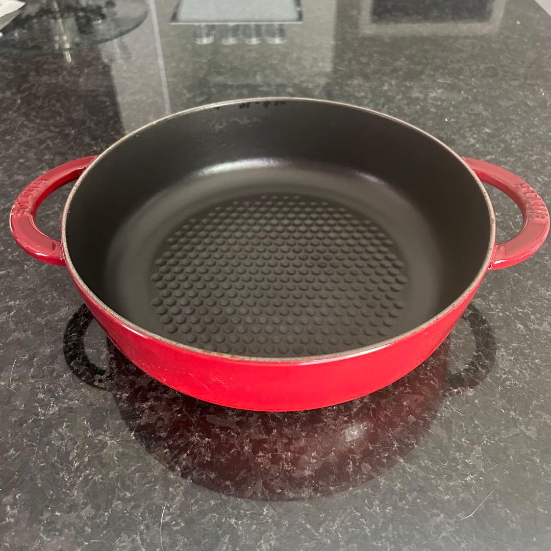 ストウブニダベイユ24cm チェリー ドームガラス蓋付き