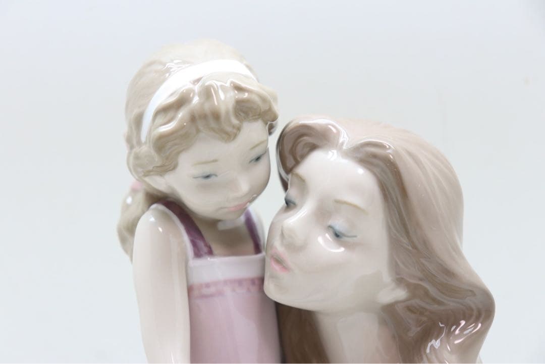 リヤドロ　ママとおしゃべり　フィギュリン　陶器人形　置物