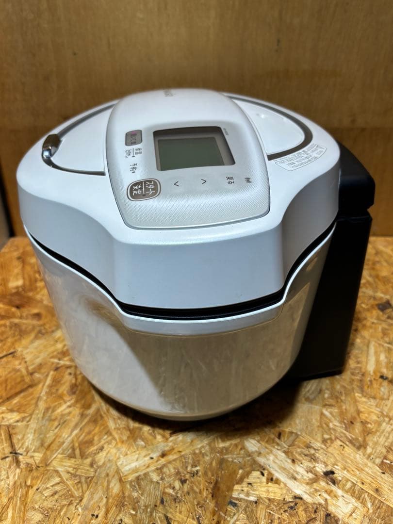 ヘルシオ ホットクック 電気調理鍋 無水鍋 KN-HW24E-W 20年製