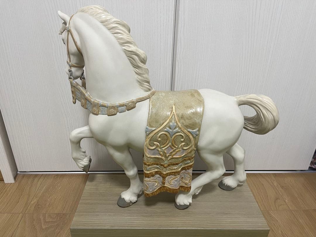 リヤドロ　LLADRO 威武堂々　馬　午　ウマ　置物　艶消　絶版
