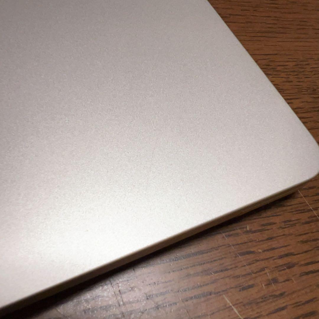 Macbook Air 2022 M2 13.6インチ 16GBメモリ 1TB
