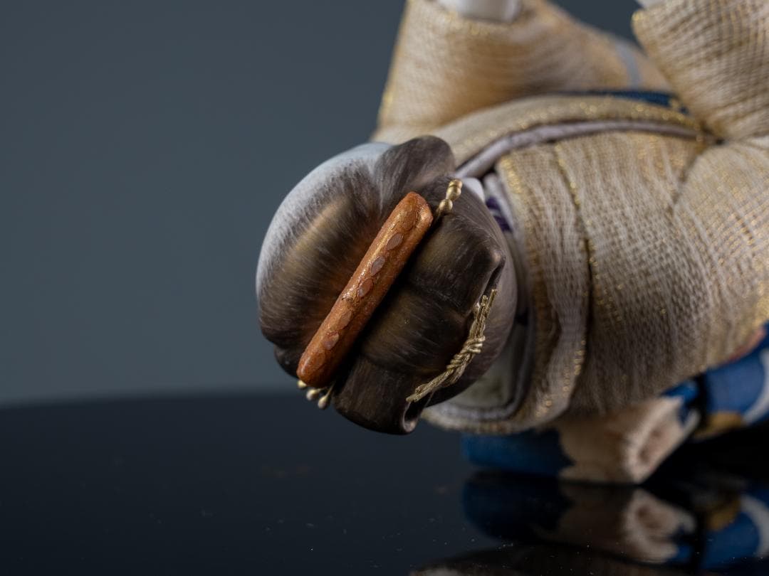 日本工芸会正会員 雨宮弘子作 嵌込人形『佳日』台共箱付 図録掲載品