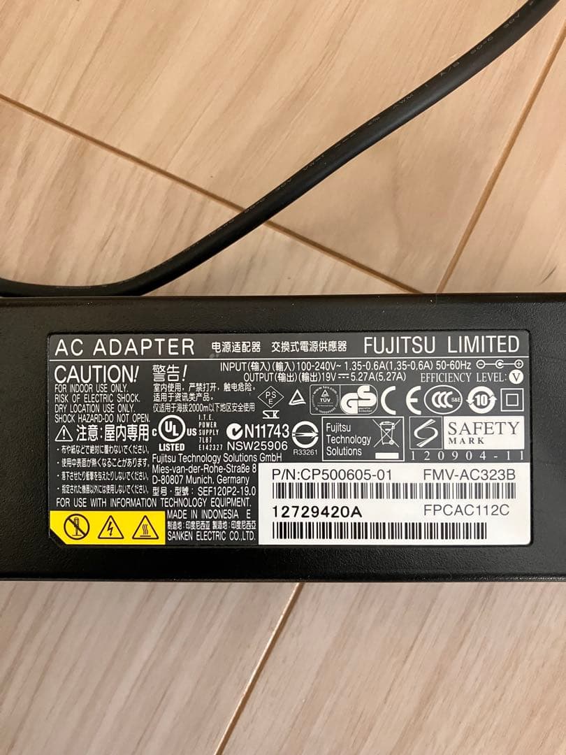 [Fujitsu] モニター一体型PC FMVW77MBG ESPRIMO