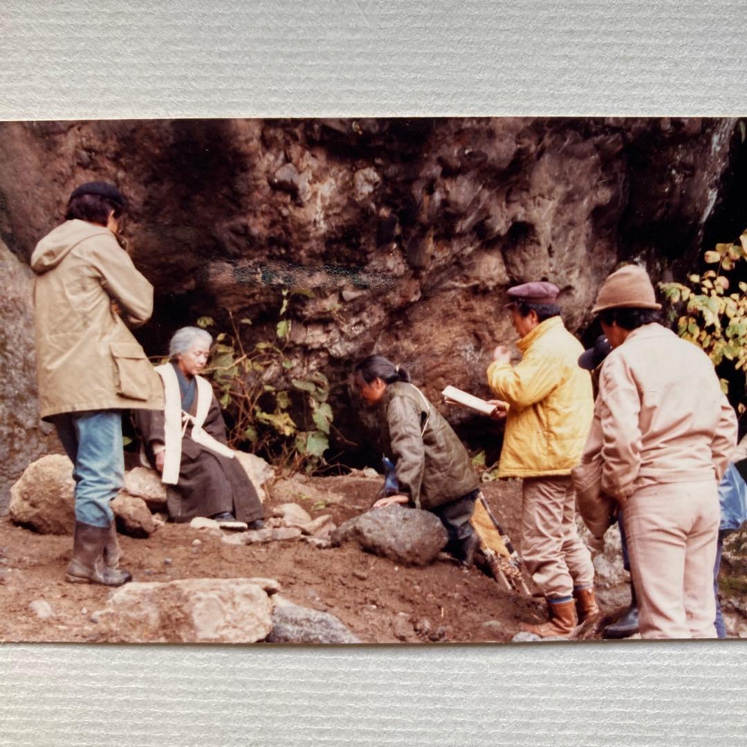 「楢山節考」スナップ写真　監督、今村昌平　主演　緒形拳、坂本スミ子　各々のサイン