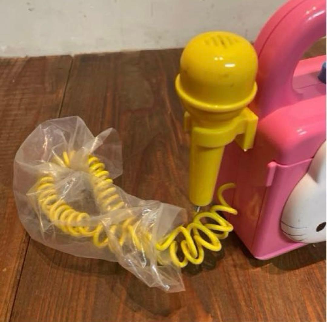 美品　希少　ハローキティ　ヴィンテージ　マイク付きカセットプレイヤー　廃盤