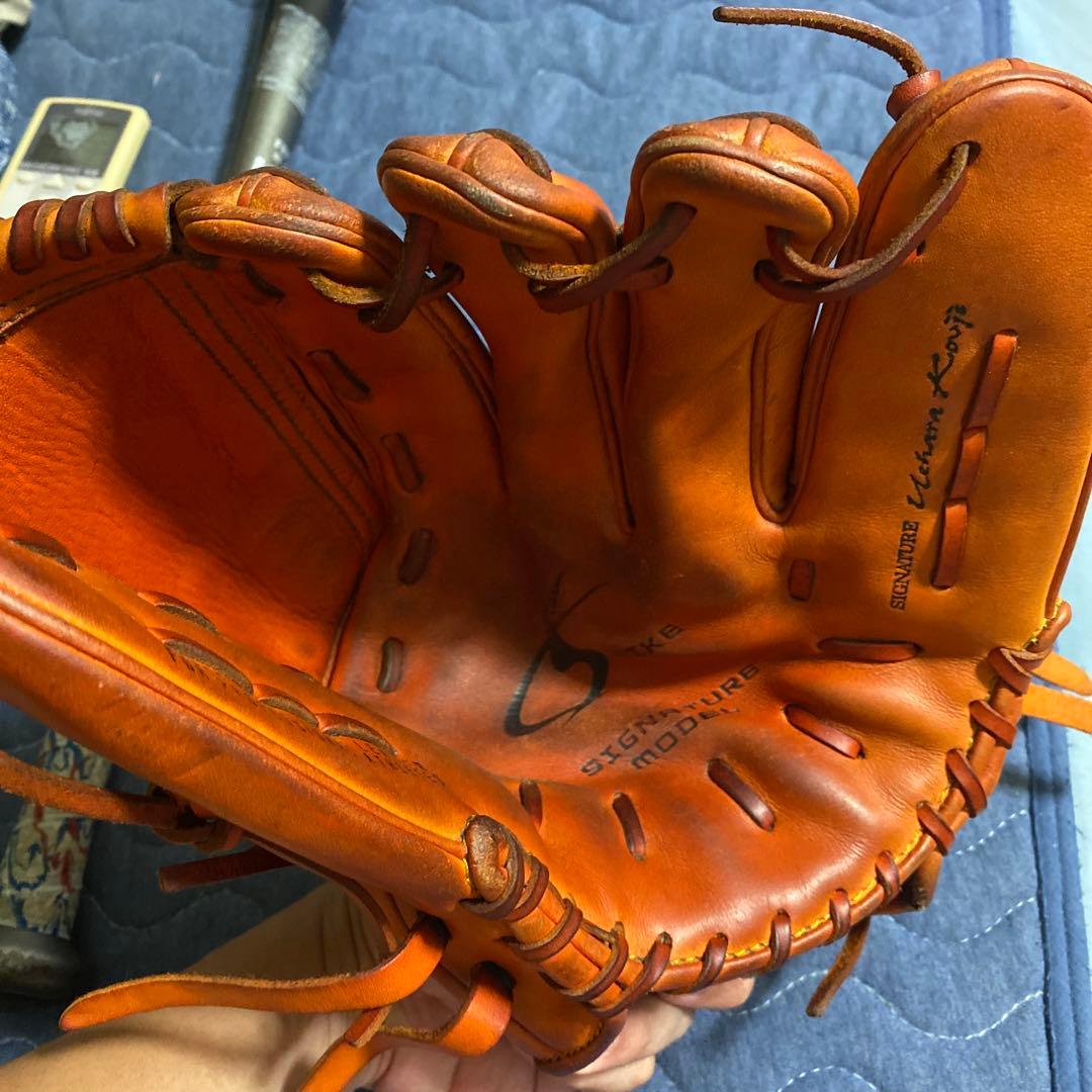 Nike シグネチャーグローブ オレンジ