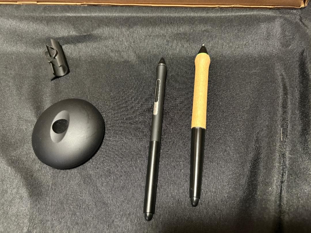 訳あり品 Wacom Cintiq pro 24タッチ無+ProPenSlim