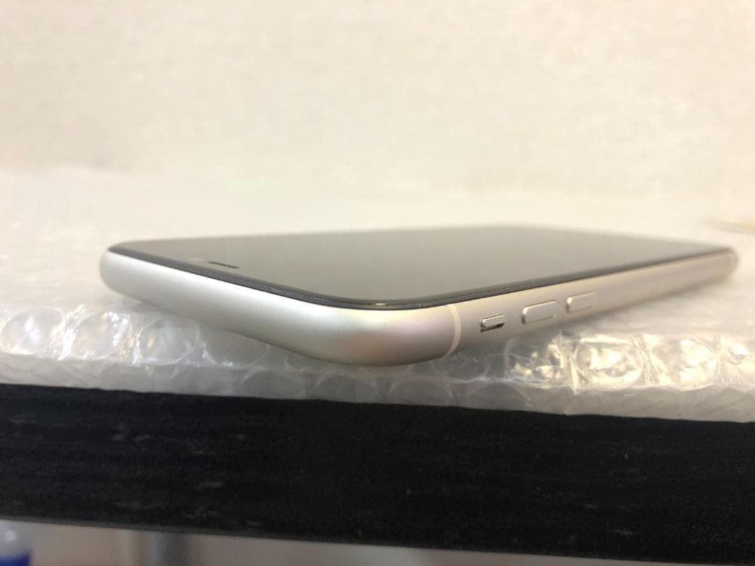 Apple iPhone 11 128GB ホワイト SIMフリー