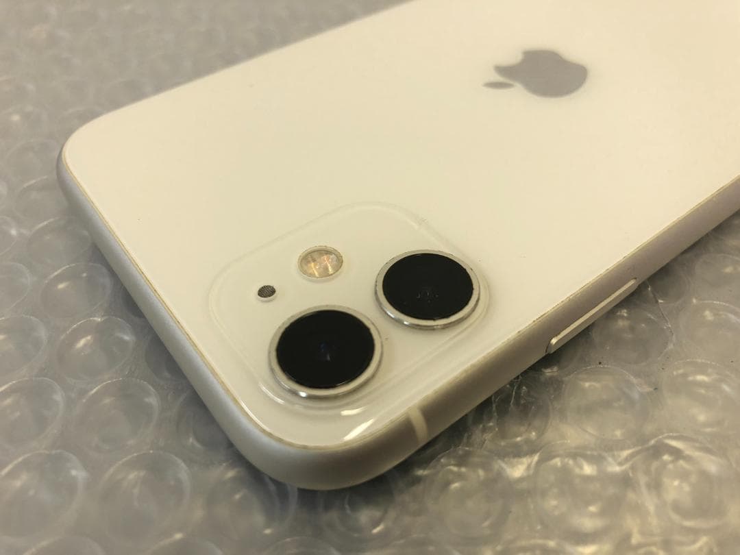 Apple iPhone 11 128GB ホワイト SIMフリー