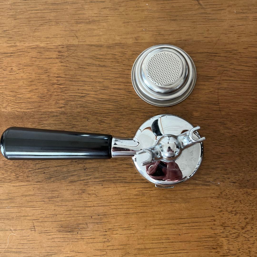 La pavoni Europiccolaとタンパーなどを含めたセット品