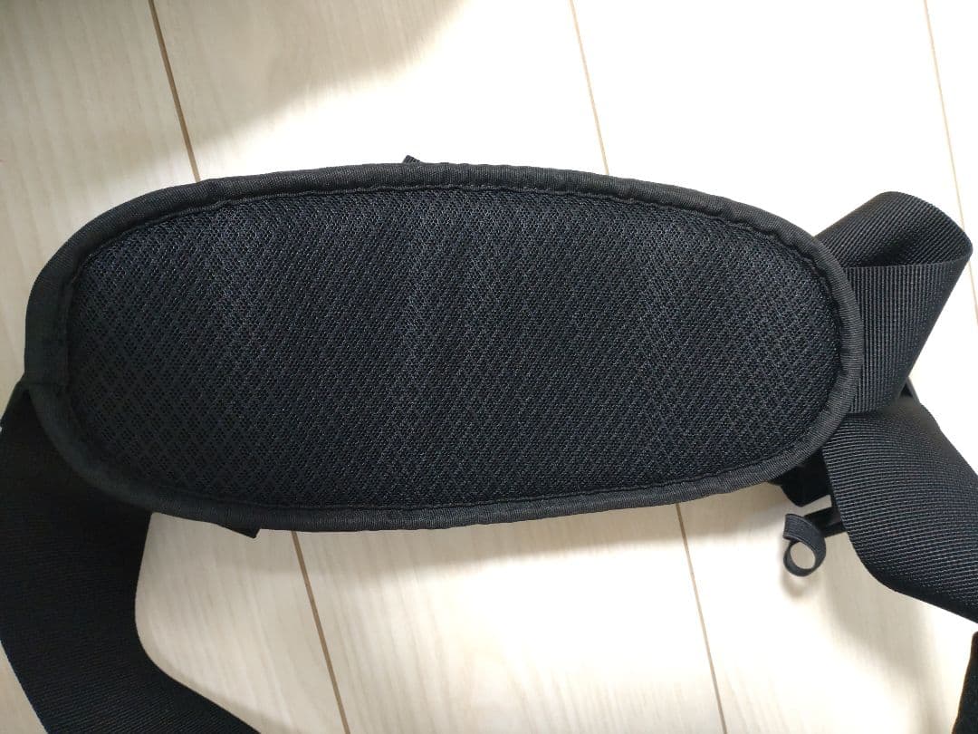 ハグー Hugoo ヒップシート ブラック