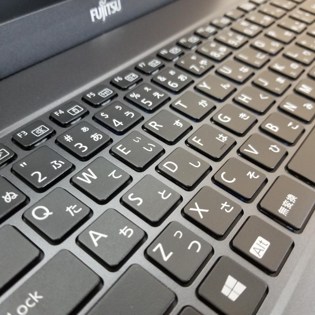 美品 軽量 小型 即使用可 PC ノートPC Fujitsu(E1610)