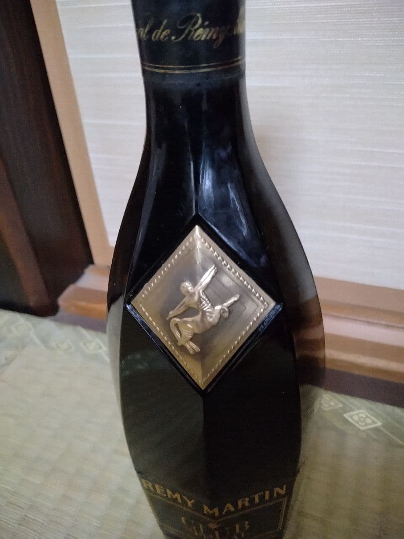 ウイスキー REMY MARTIN CLUB SPECIAL 700ml