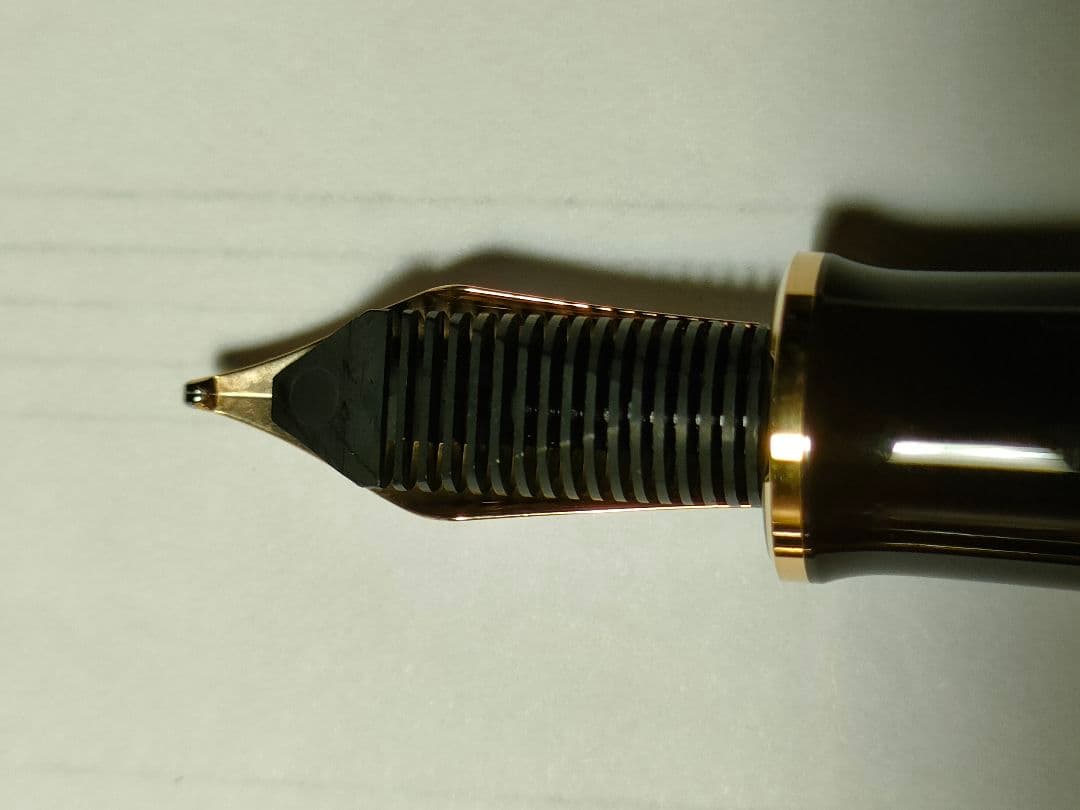 Pelikan M800 限定　ブラウンブラック　太字