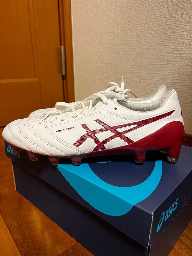 ASICS DS LIGHT X-FLY 4 イニエスタ選手着用モデル