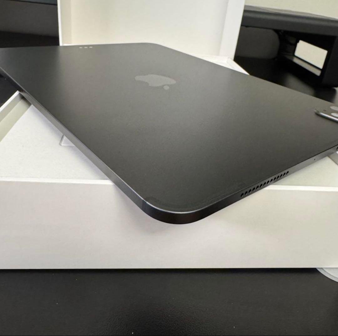 iPad Pro 11インチ M4 256GB スペースグレー