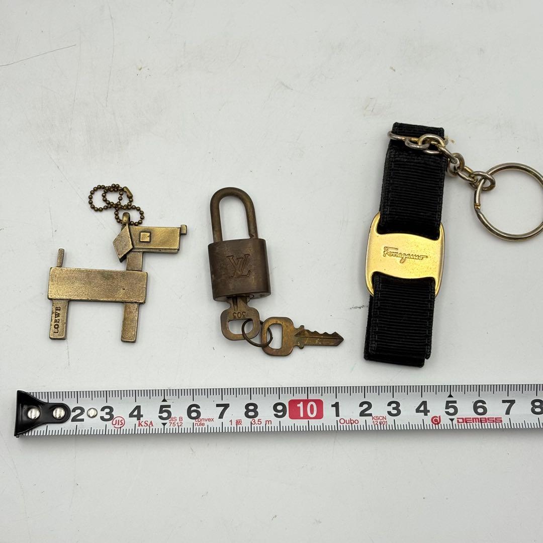 ルイヴィトン ロエベ ミュウミュウ ベルト まとめ売り 0704-S6397t