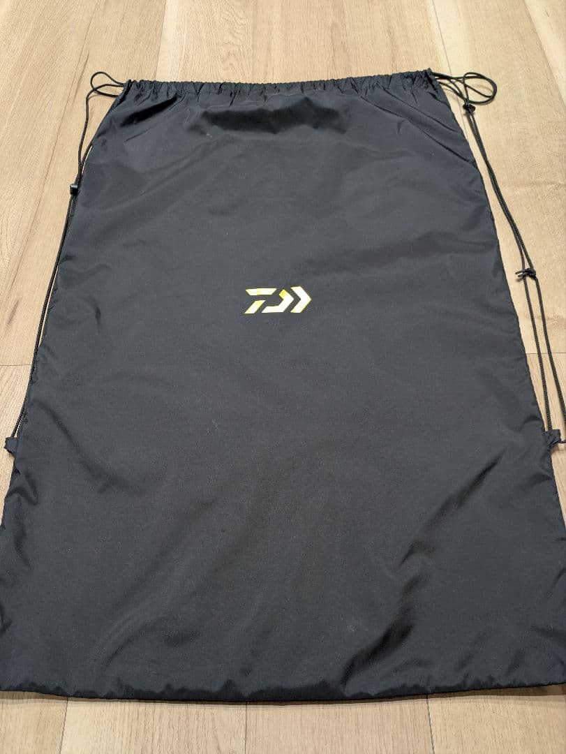 Daiwa Tournament ライフジャケット 黒/金