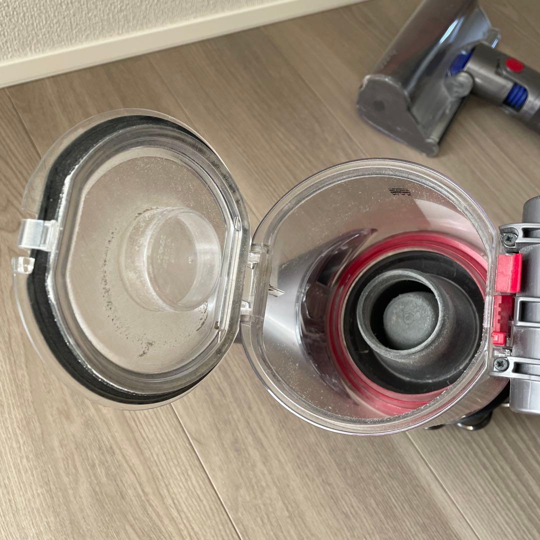 dyson V7コードレス スティッククリーナー 本体+ノズル+スタンドセット