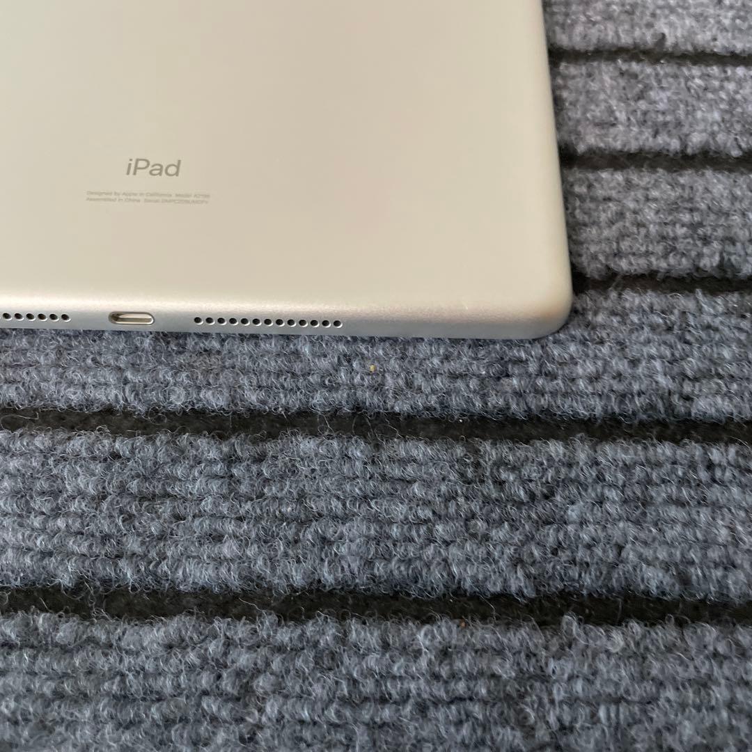 101 iPad 7世代 32GB SIMフリー シルバー