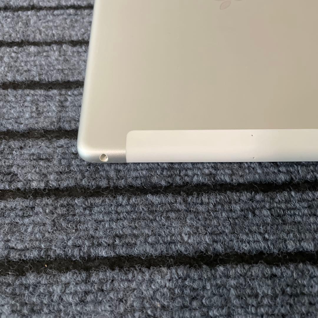 101 iPad 7世代 32GB SIMフリー シルバー