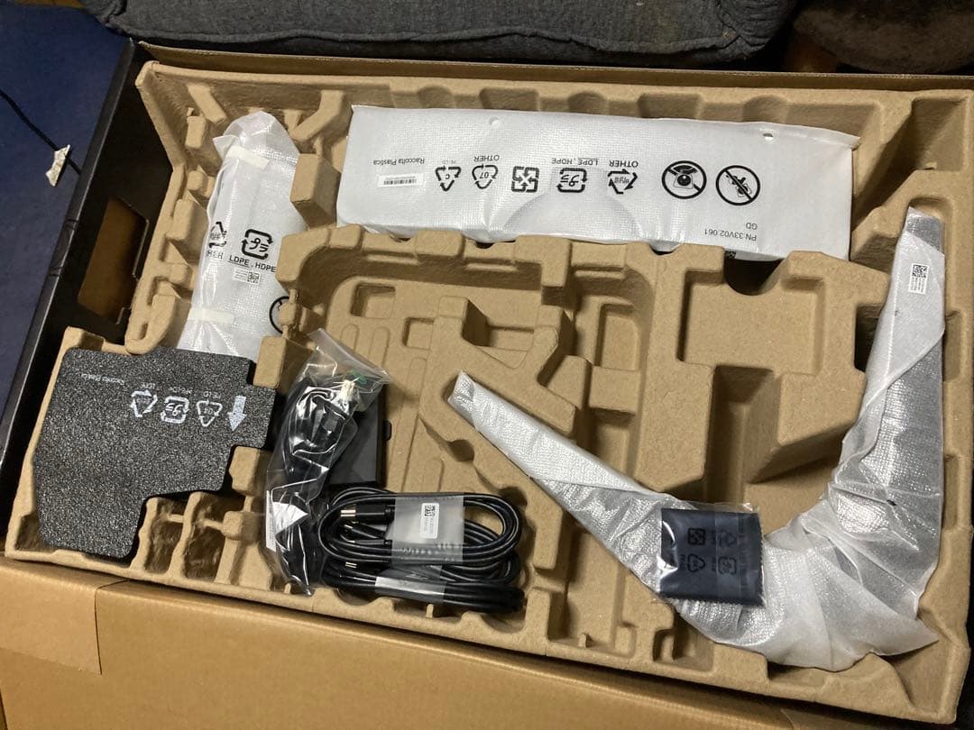 ディスプレイ・モニター本体 Alienware AW3225QF