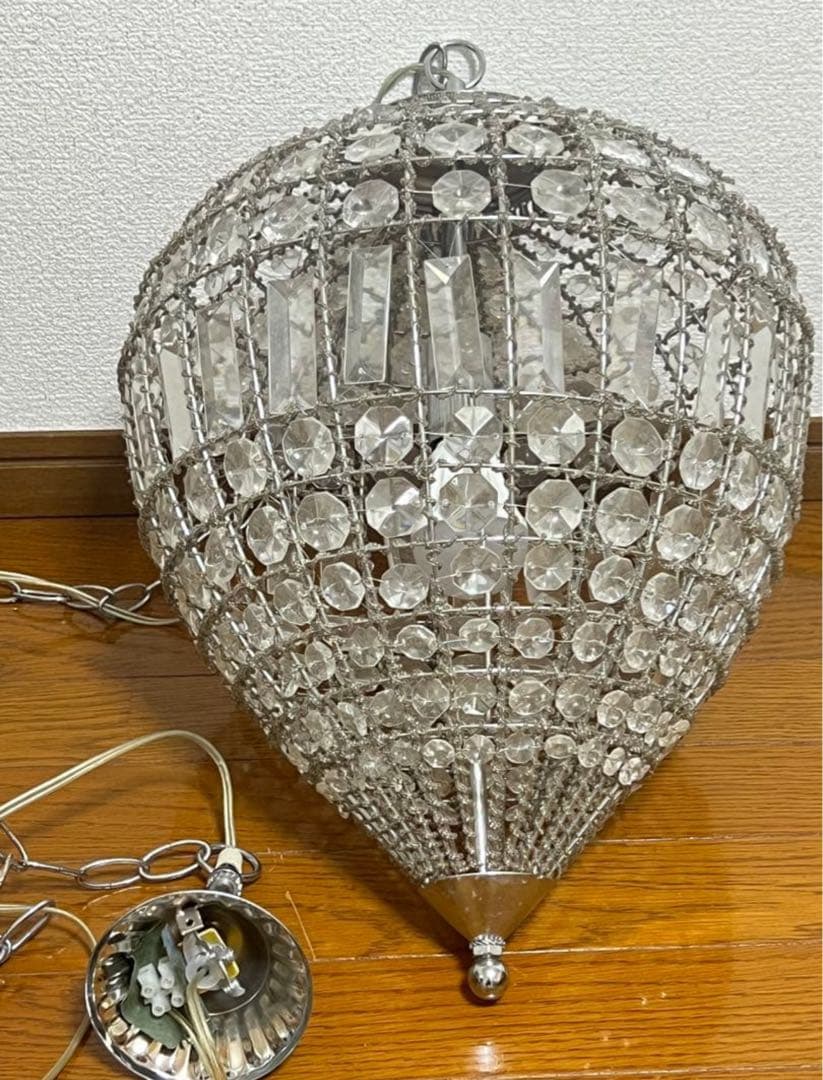 クリスタル装飾のペンダントライト