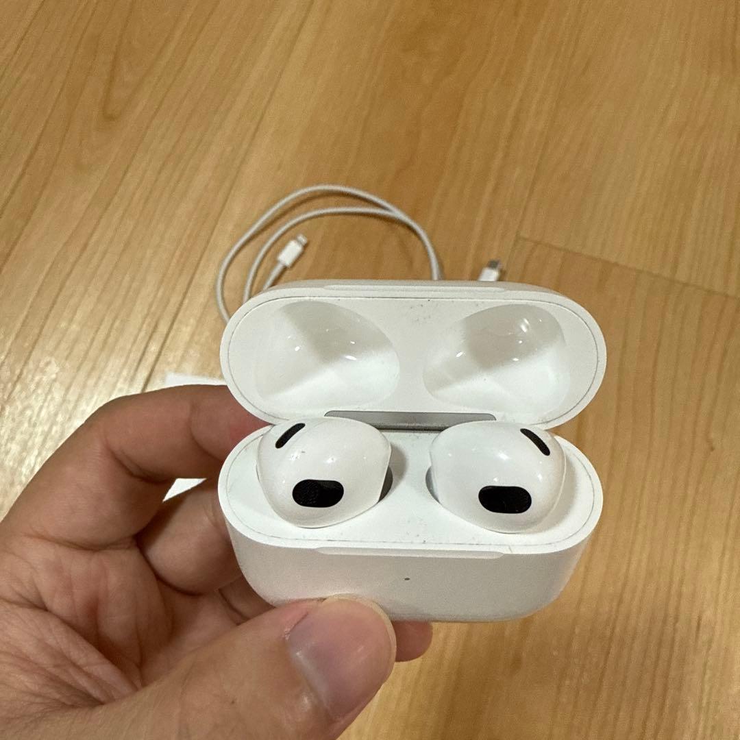 N*b様 AirPods第3世代