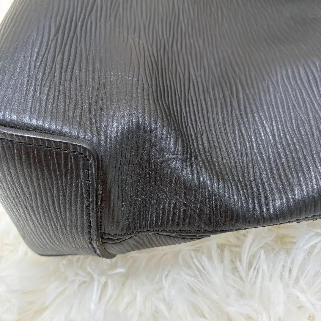 aniary アニアリ　ビジネスバッグ　ブリーフケース　レザー　ブラック　黒