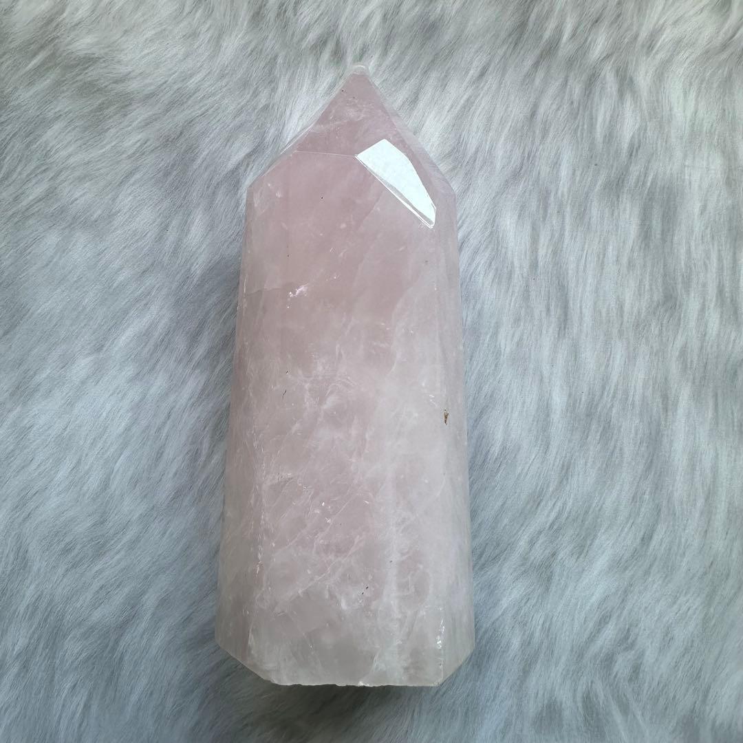 ローズクォーツ　ポイント　736g 恋愛運向上　六角柱