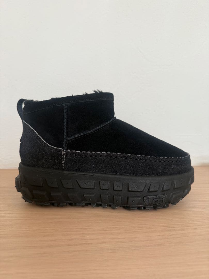 靴 UGG VENTURE DAZE ULTRA MINI COZY