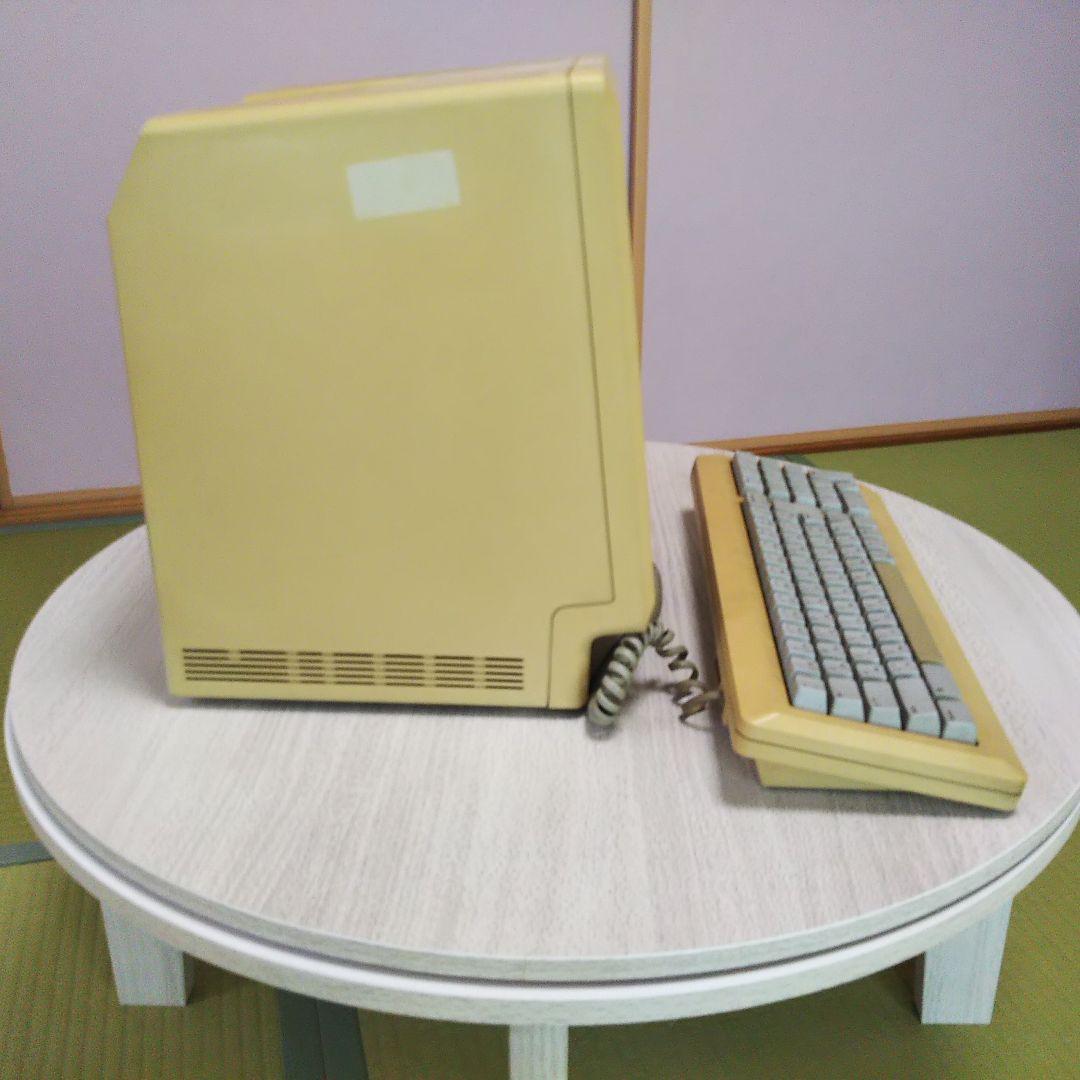 Apple Machintosh Plus 1Mb 本体、キーボードのみ