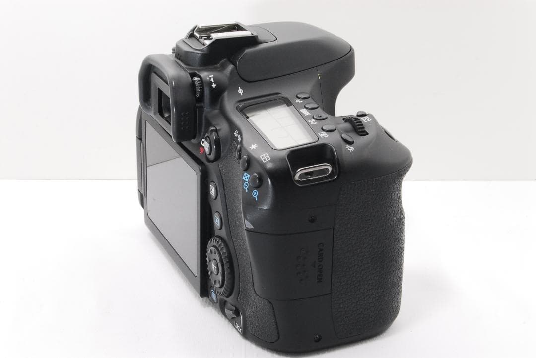 Canon EOS 80D Wi-Fi搭載でスマホに転送可能！初心者～中級者向け