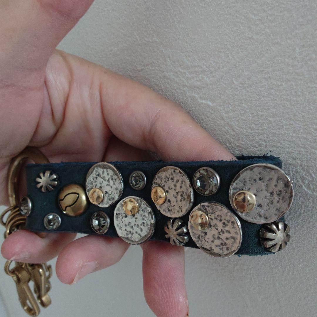 campomaggi ネイビー レザー キーホルダー スタッズ付き